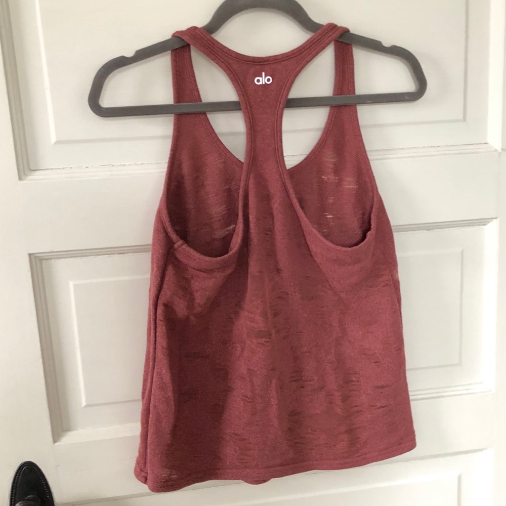 Alo Pure Tank Distressed - Picture 2 of 5